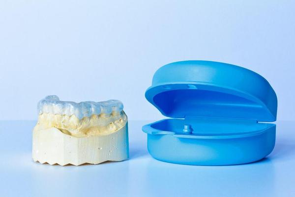 The art and science behind clear aligners.docx_2
